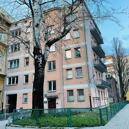 Kredytowa And Mazowiecka Street Super Quiet Private In Center Apartment Warsaw